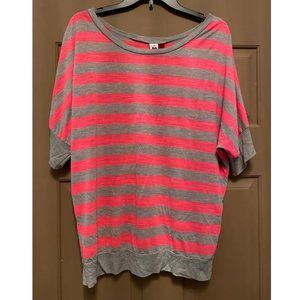 Love Rocks gray & neon pink striped shirt size L
